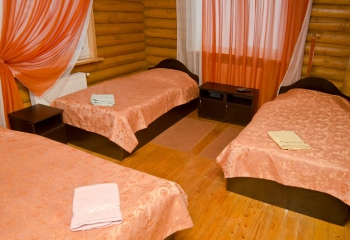 Готель 12 місяців. Драгобрат