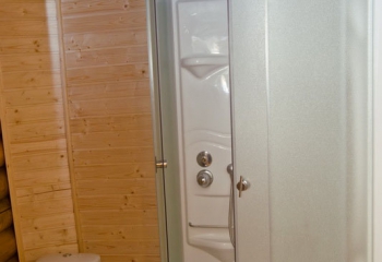 Готель 12 місяців. Драгобрат